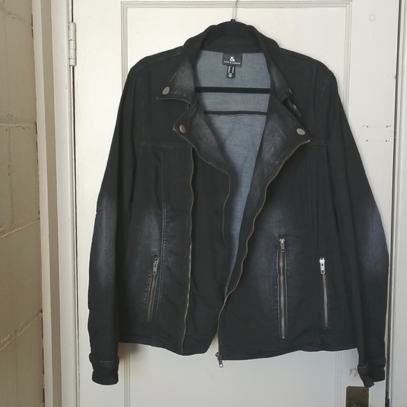EUC Love & Legend Size 20 Black Denim Motto Style Jacket - Picture 8 of 8